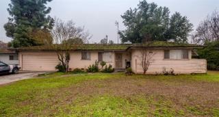 555 Scott Ave, Fresno, CA 93704-2510