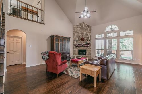 5607 Coleto Creek Cir, Fort Worth, TX 76179-4325