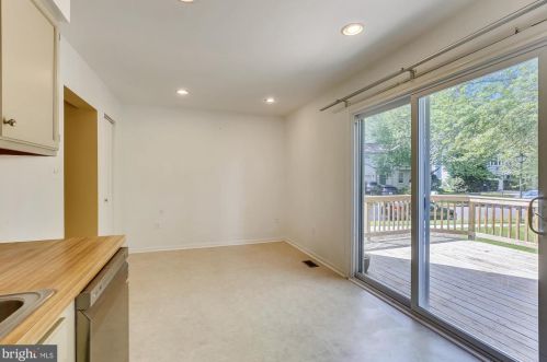 145 Kinsman View Cir, Silver Spring MD 20901-1600 exterior