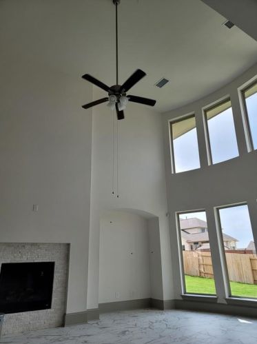 904 Chote Ave, Austin TX  78702-4120 exterior