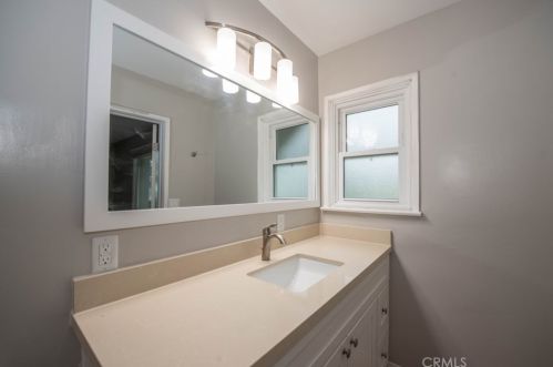 6375 Westview Dr, Riverside CA  92506-5325 exterior