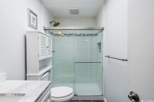 430 Girard St, San Francisco CA 94134-2110 exterior