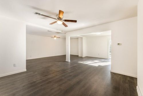 5625 Cloverdale Dr, Fort Worth TX  76134-2307 exterior