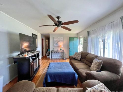 168 Oxford Rd, Milford, CT 06460-3825