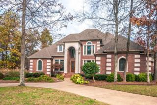 604 Grand Mountain Dr, Chattanooga, TN 37421-7427