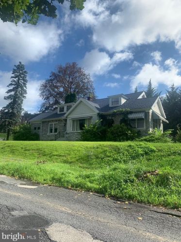 2201 Market St, Harrisburg, PA 17103-2408