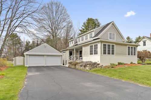 124 Bridge St, Yarmouth, ME 04096-6703
