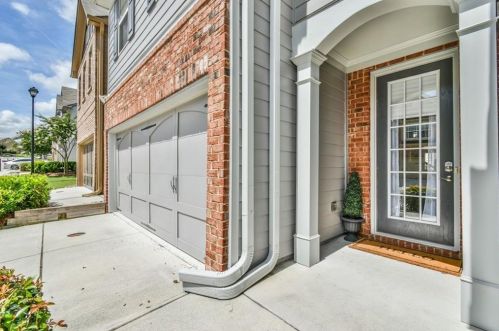 2434 Sardis Chase Ct, Buford, GA 30519-6023