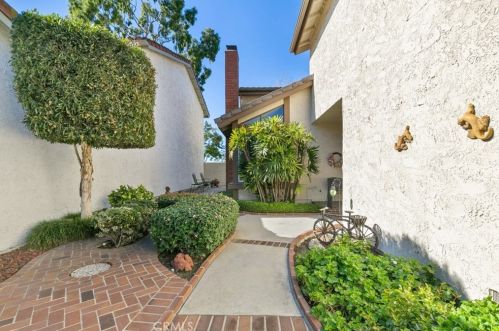 11385 Nantucket Ct, Cypress, CA 90630-5460