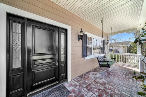 17160 Apricot Cir, Santa Ana, CA 92708-3501