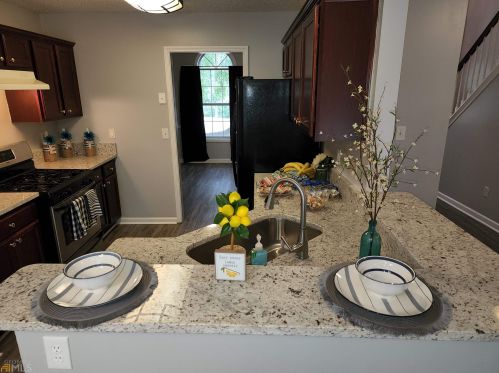 1406 Buckingham Dr, Hampton, GA 30228-3282