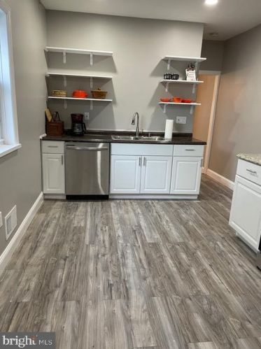 307 Hobart Ave, Trenton NJ  08629-1624 exterior