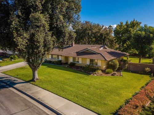 5562 Malvern Way, Riverside, CA 92506-3548