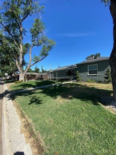 1023 Roble Ave, Modesto, CA 95354-1550