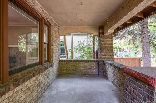 2550 Clermont St, Denver, CO 80207-3137