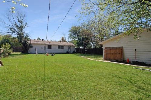 6301 Dream Ln, Fort Worth TX  76148-3308 exterior