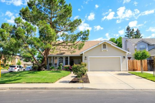 855 Cedar Ridge Dr, Turlock, CA 95382-0467