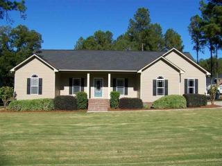 124 Willow Dr, Empire, GA 31014-8220