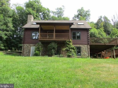 267 Trillium Trail Rd, Linden, VA 22642-5048
