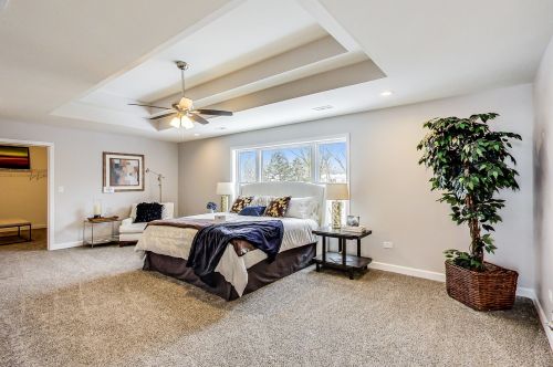 138 Hillside Ln, Willowbrook IL  exterior