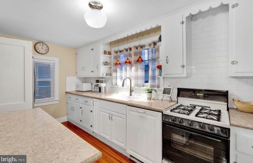 415 2nd Ave, Haddon Heights NJ  08035-1406 exterior