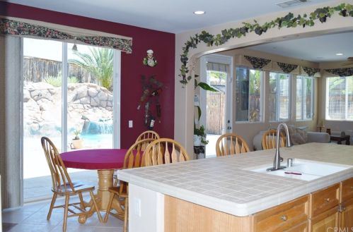 12722 Royal Palm Ln, Riverside CA  92503-7077 exterior