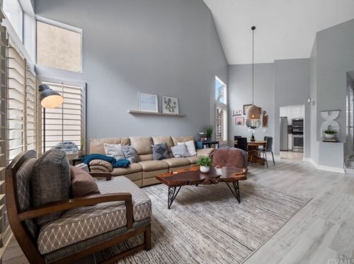 35 Del Perlatto, Irvine CA  92614-5359 exterior