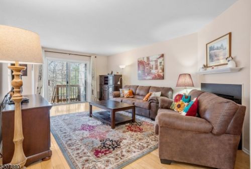 22 Grant Way, Princeton NJ  08540-1600 exterior