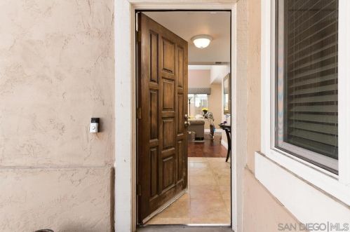 11820 Via Hacienda, El Cajon, CA 92019-4099