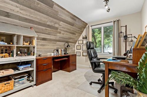 65 Bokum Rd, Chester CT  06412-1339 exterior