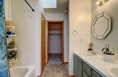 312 Derry Dr, Fort Collins CO  80525-5829 exterior