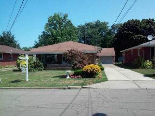 317 Harvey Ave, Erie, PA 16511-1228