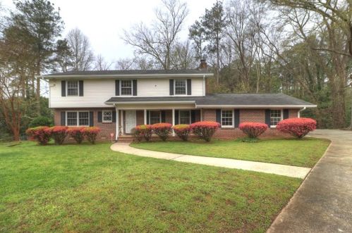 3229 Barkside Ct, Atlanta, GA 30341-4203