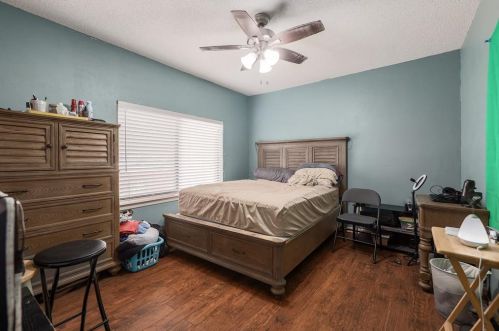 6430 Bridgewater Dr, Austin TX  78723-3927 exterior