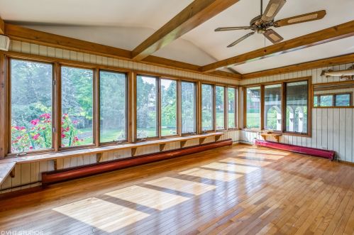 3 Swan Cir, Lemont IL  60440-1237 exterior