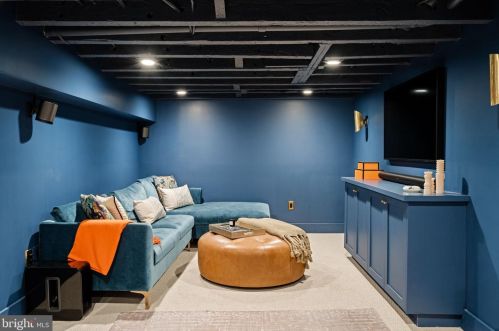 771 12 St, Philadelphia PA 19123-1960 exterior