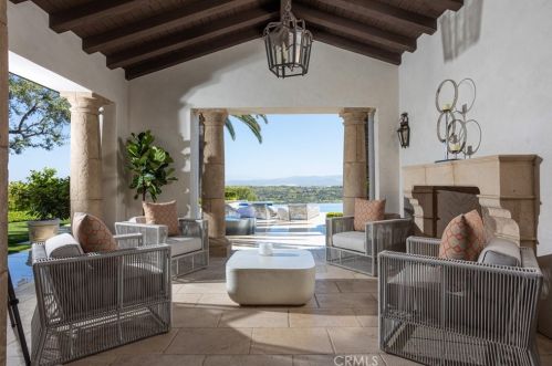 76 Golden Eagle, Irvine CA  92603-0309 exterior