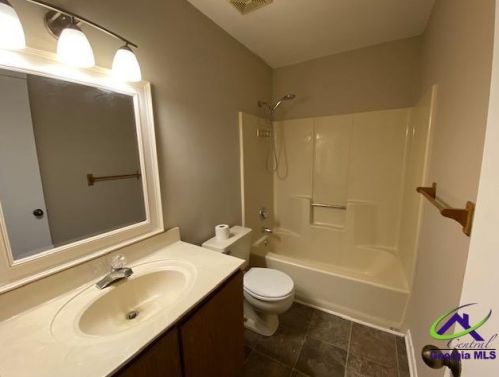 358 Tallulah Trl, Warner Robins GA  31088-7609 exterior
