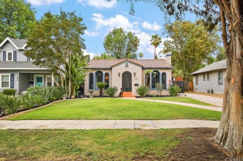 4057 Elmwood Ct, Riverside, CA 92506-1146