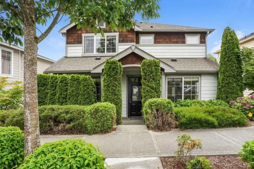 16933 Woodside Dr, Seattle, WA 98058-4205