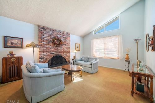 1640 Carnelian St, Anaheim CA  92802-2416 exterior