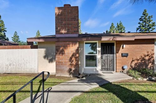 1385 7th St, Upland, CA 91786-7038