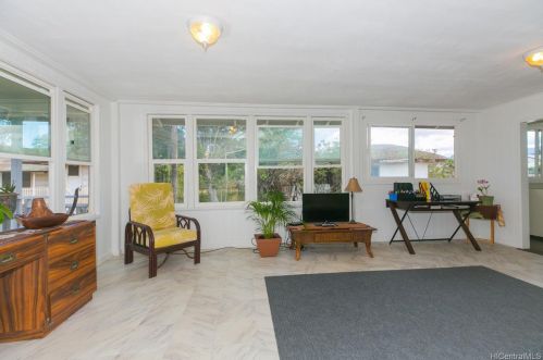 87-1984C Farrington Hwy, Nanakuli, HI 96792-0031