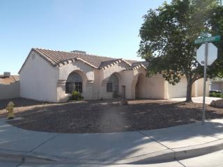 911 Chaps Cir, Henderson NV  89002-9516 exterior
