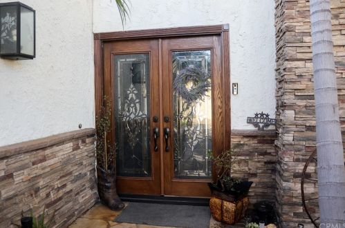 2163 Pami Cir, Orange, CA 92867-2526