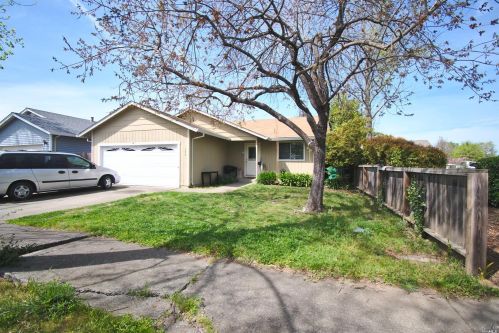 173 Schlee Way, Santa Rosa, CA 95407-5800