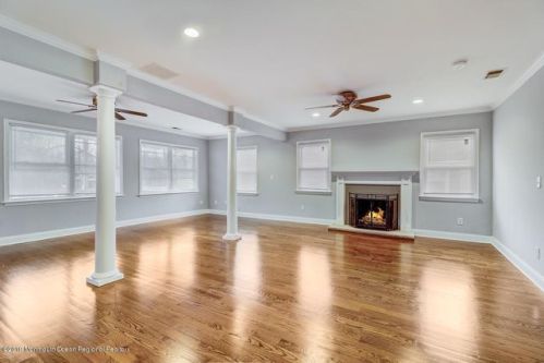 421 Glenmary Ave, Leonardo, NJ 07737-1637
