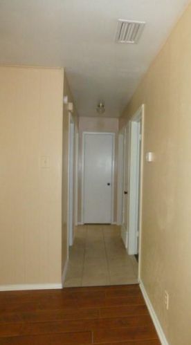 1709 Archery Ln, Garland TX  75044-7227 exterior