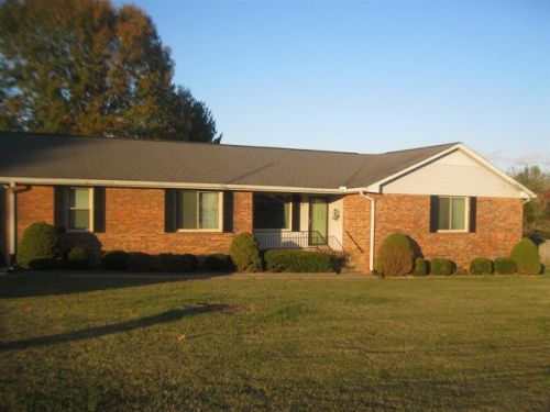 105 Gilbert Valley Dr, Lebanon, TN 37090-5121