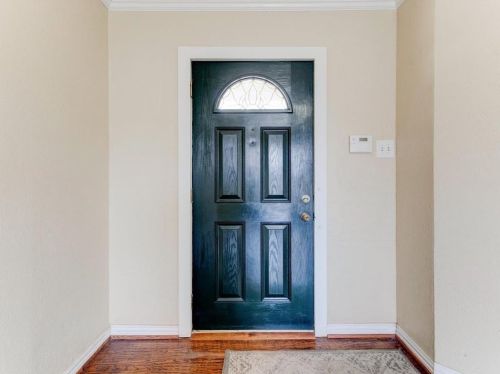 1602 Crest Ridge Dr, Dallas TX  75228-3203 exterior